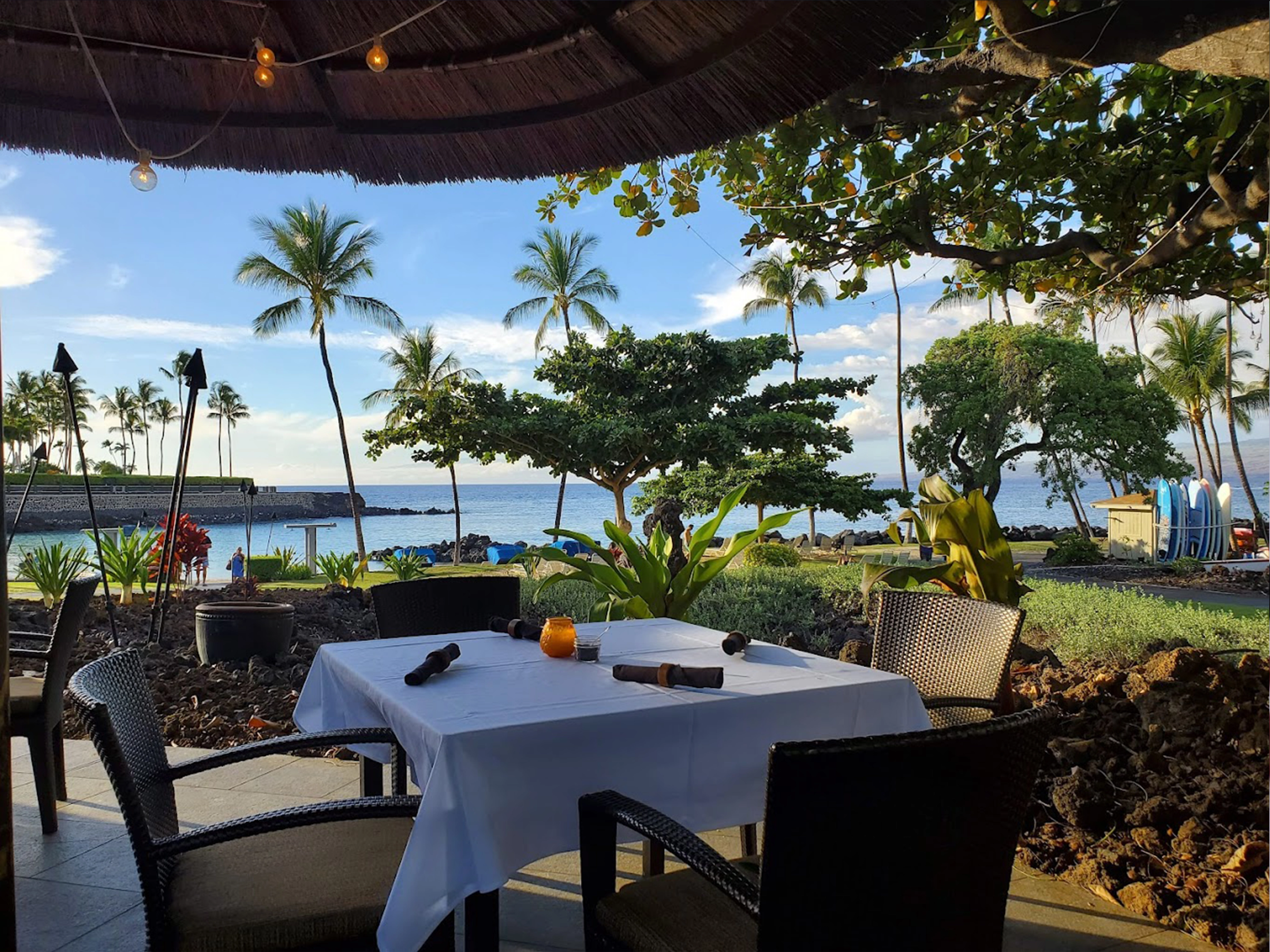 dining-Dining at Napua